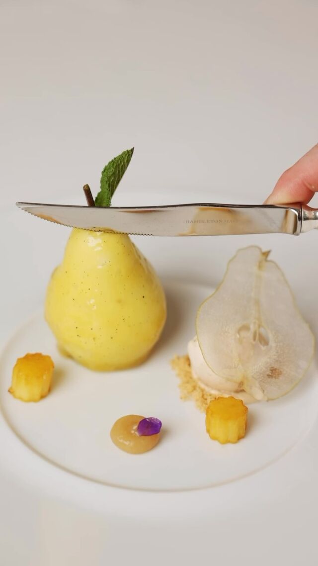 Hambleton’s Pear & Pistachio Cheesecake, Pear Sorbet…is really good! 

#michelinstar #relaischateaux #pobhotelsuk #finedining #countryhousehotel